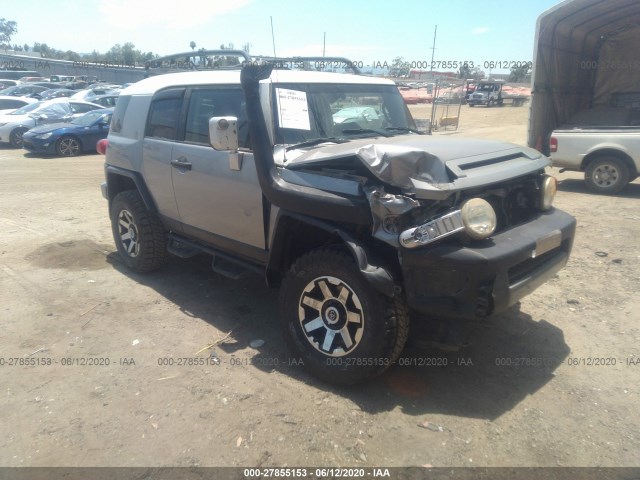 Toyota Fj cruiser (2010)