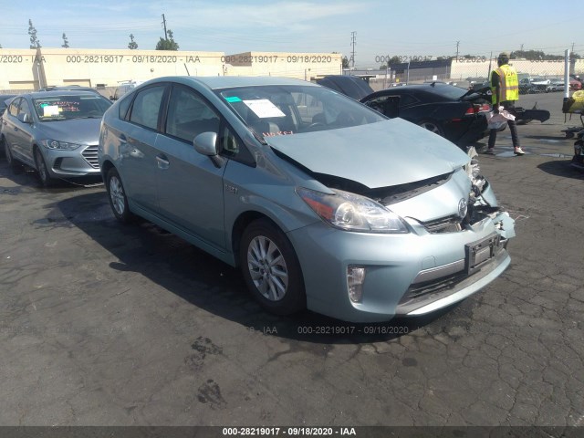 Toyota Prius plug-in (2014)