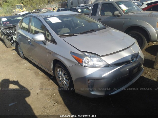 Toyota Prius plug-in (2014)
