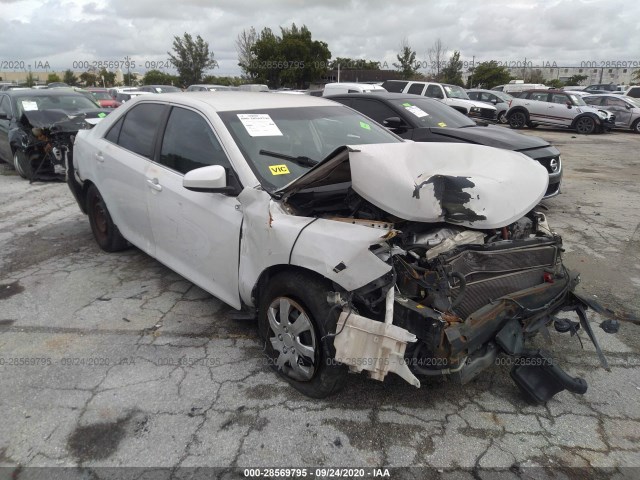 Toyota Camry hybrid (2013)