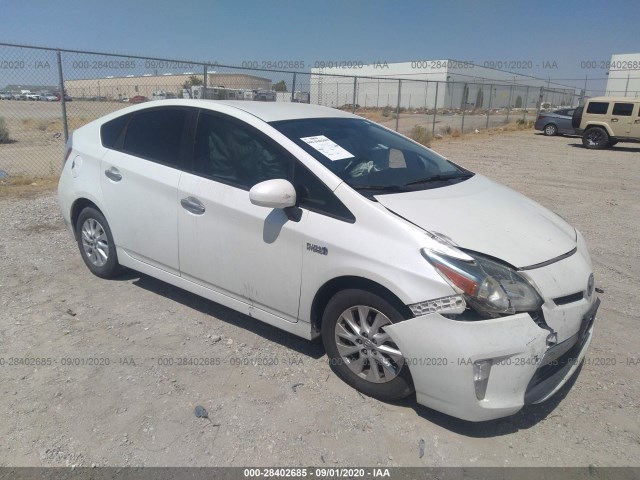 Toyota Prius plug-in (2014)