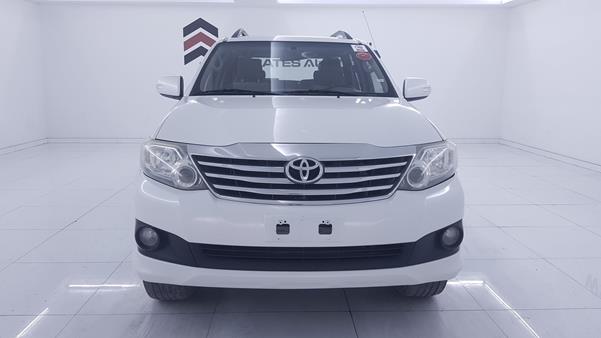 Toyota Fortuner (2012)