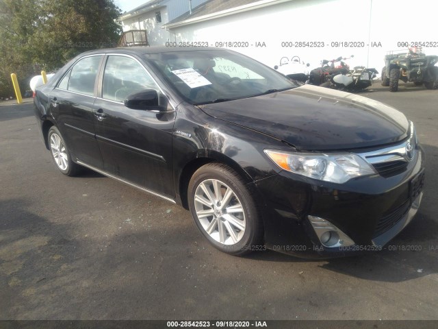 Toyota Camry hybrid (2014)