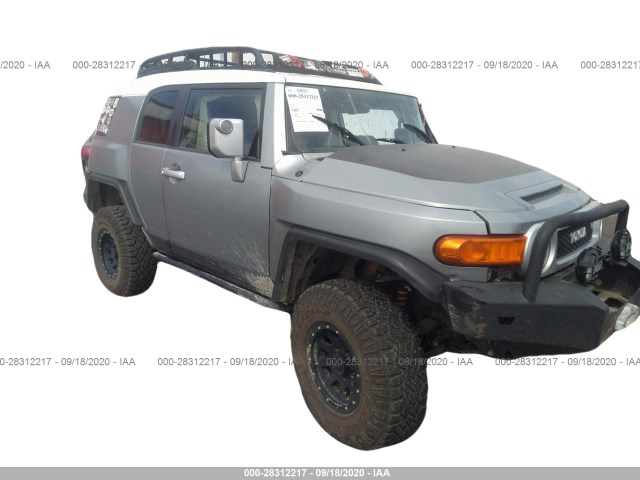Toyota Fj cruiser (2012)