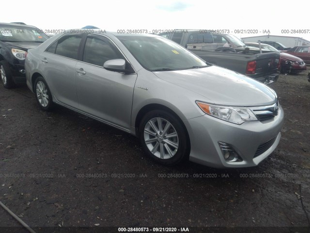Toyota Camry hybrid (2013)