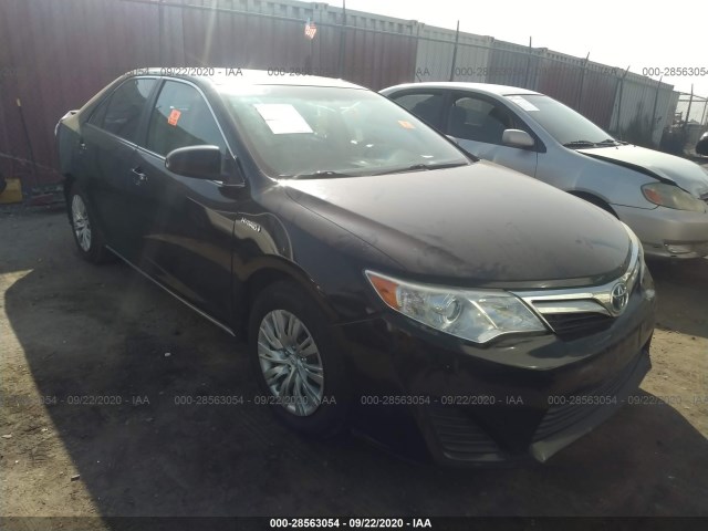 Toyota Camry hybrid (2013)