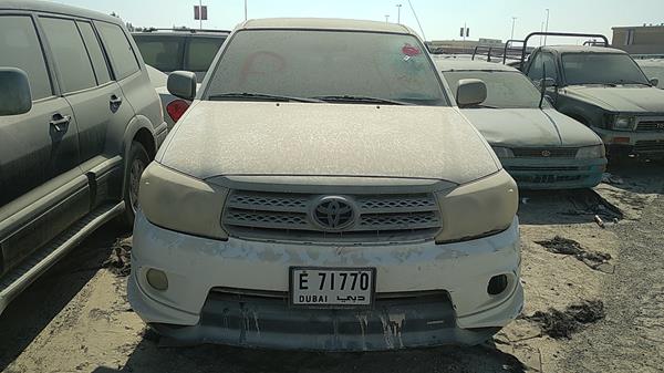 Toyota Fortuner (2011)