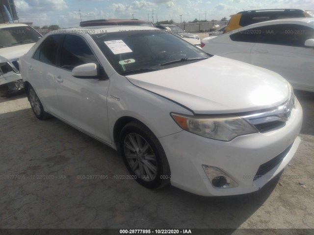 Toyota Camry hybrid (2013)