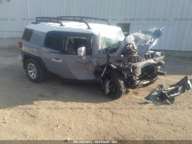 Toyota Fj cruiser (2014)