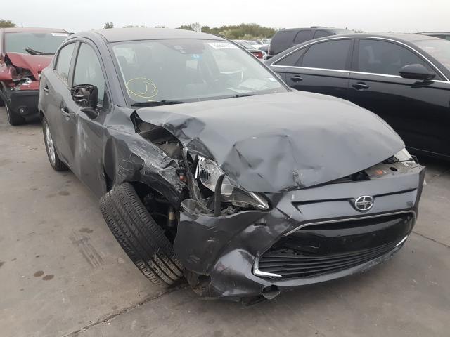 Toyota Scion ia (2016)