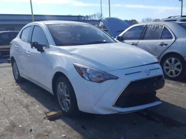 Toyota Scion ia (2016)