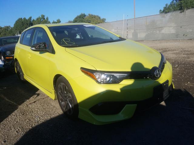 Toyota Scion im (2016)