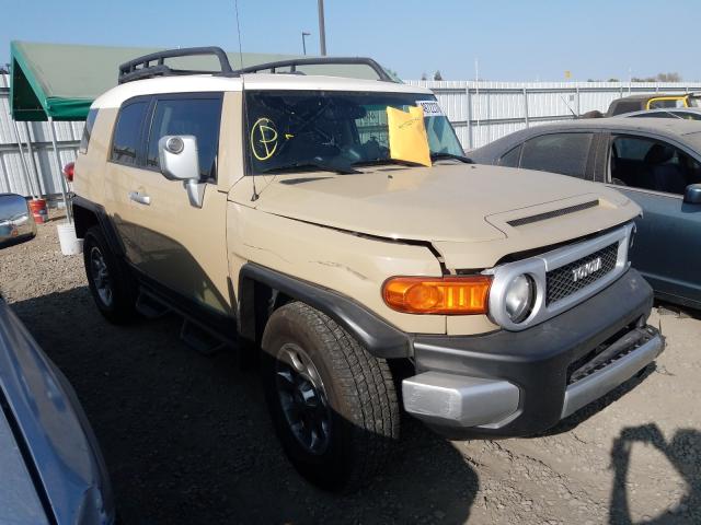 Toyota Fj cruiser (2013)