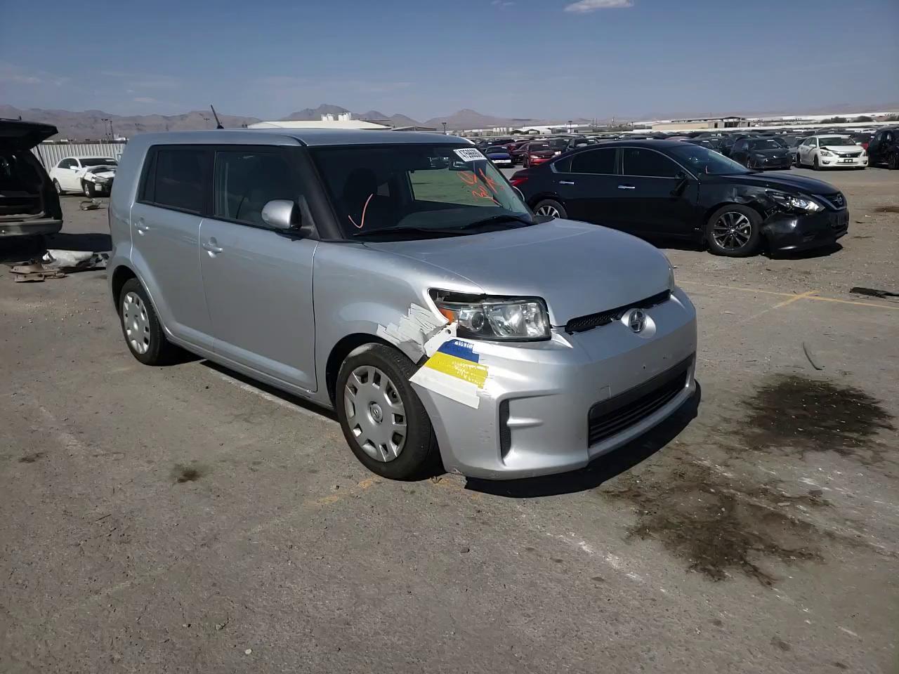 Toyota Scion xb (2011)