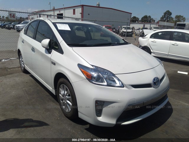 Toyota Prius plug-in (2015)