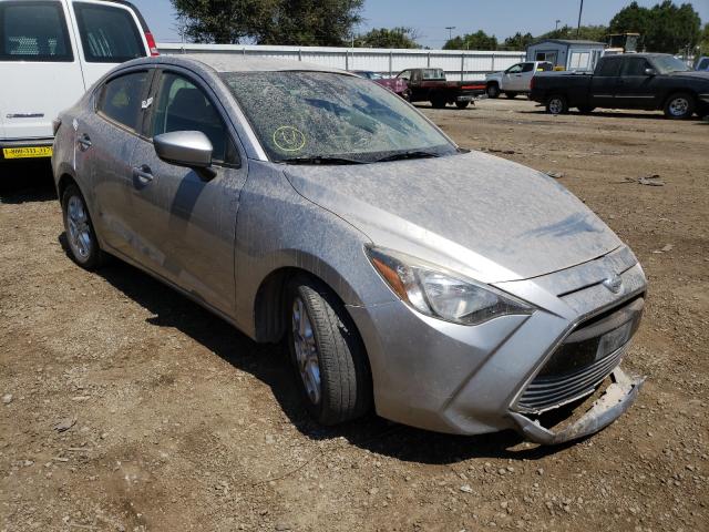Toyota Scion ia (2016)