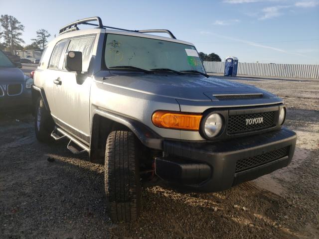 Toyota Fj cruiser (2011)