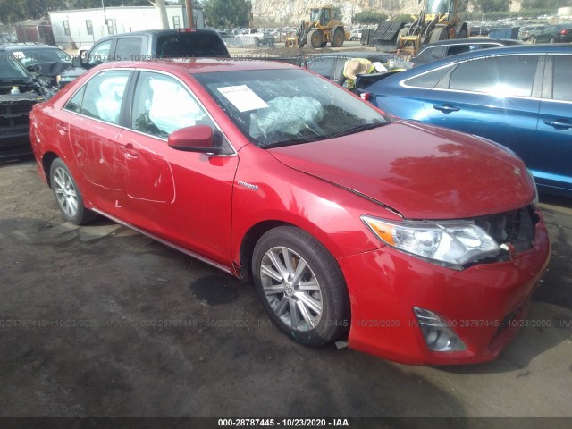 Toyota Camry hybrid (2014)