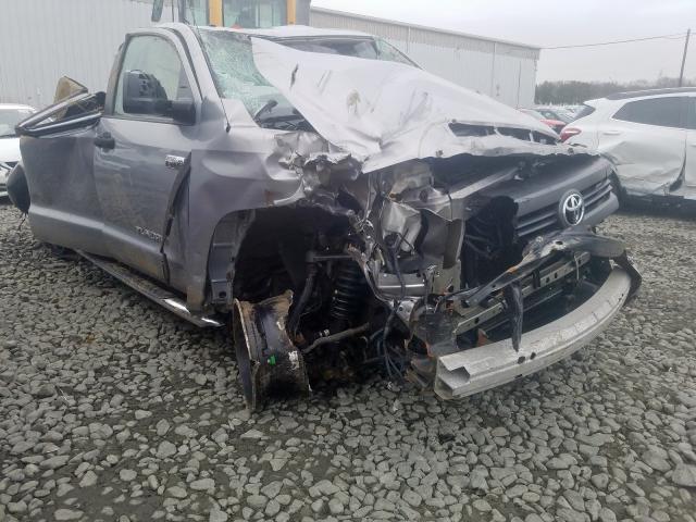 Toyota Tundra cre (2015)