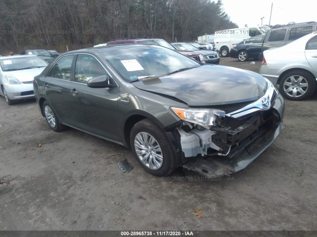 Toyota Camry hybrid (2013)