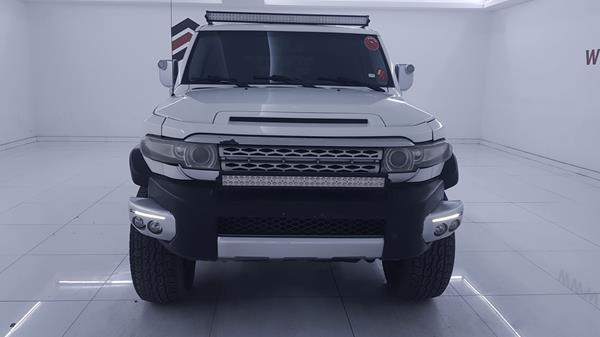 Toyota Fj cruiser (2013)