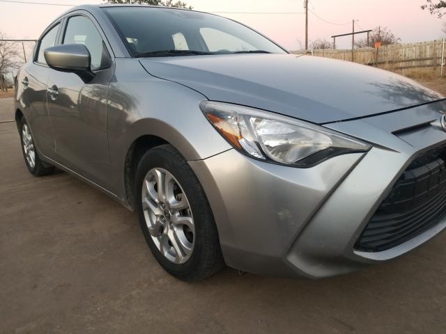 Toyota Scion ia (2016)