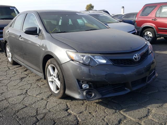 Toyota Camry l-se (2013)