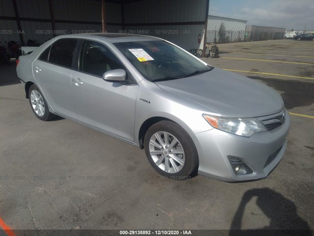 Toyota Camry hybrid (2012)