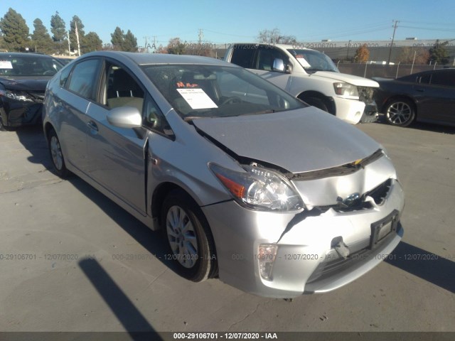 Toyota Prius plug-in (2013)