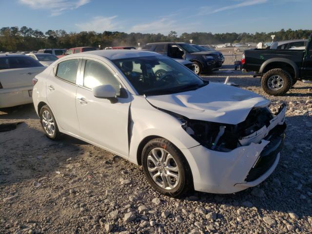 Toyota Scion ia (2016)