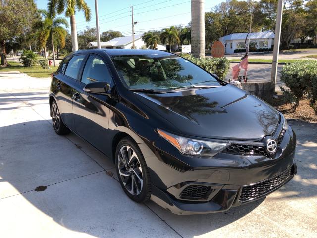 Toyota Scion im (2016)