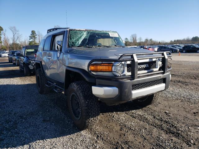 Toyota Fj cruiser (2010)