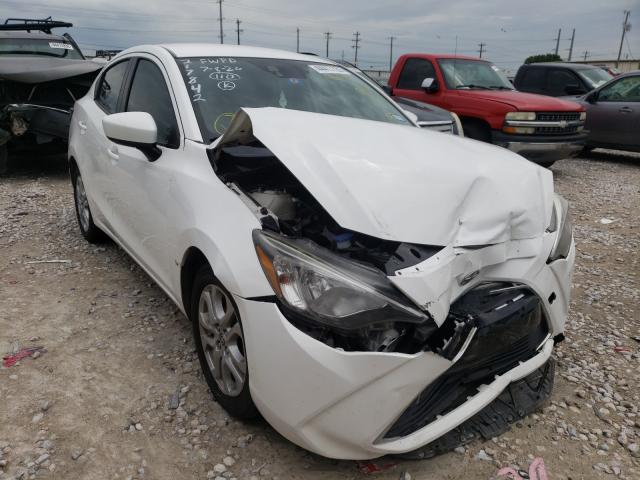 Toyota Scion ia (2016)