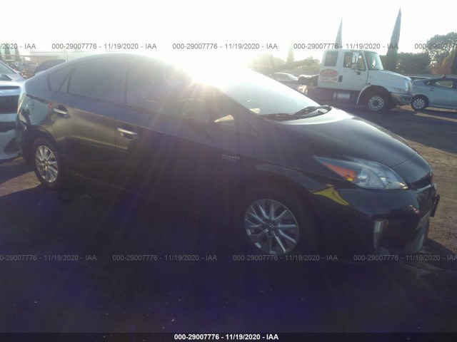 Toyota Prius plug-in (2014)