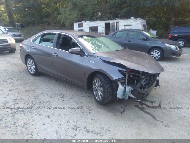 Toyota Camry hybrid (2015)