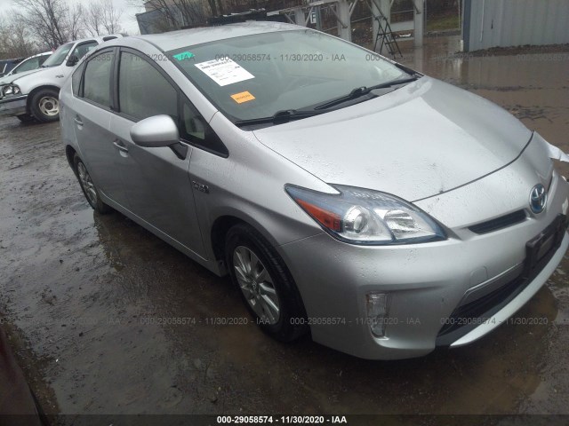 Toyota Prius plug-in (2014)