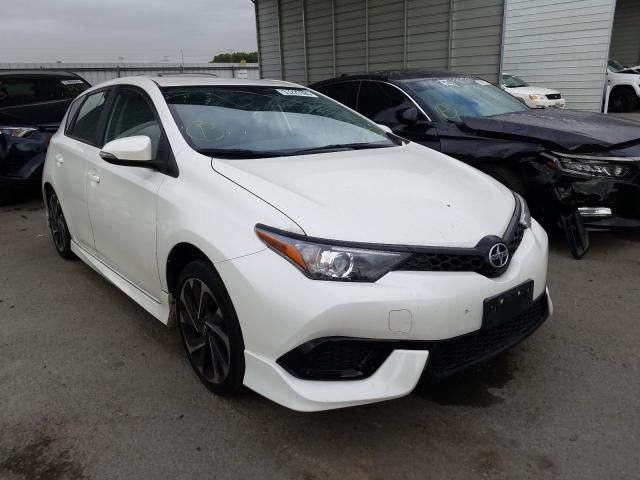 Toyota Scion im (2016)