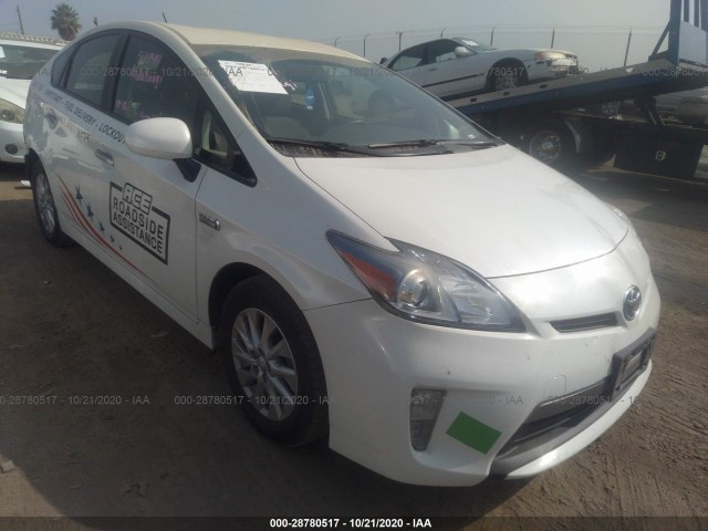 Toyota Prius plug-in (2014)