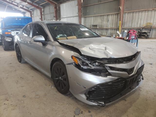 Toyota Camry l (2018)