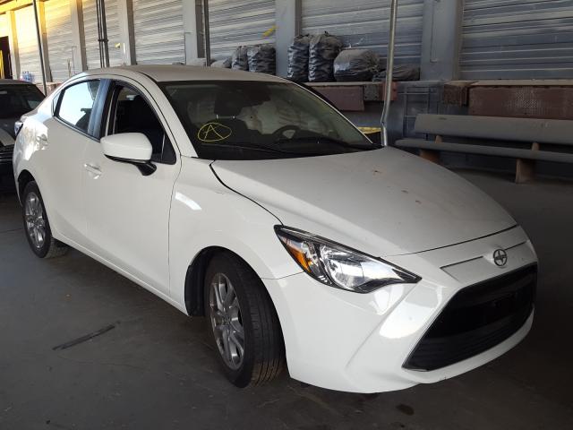 Toyota Scion ia (2016)