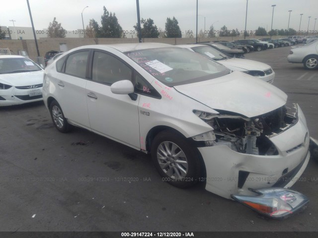 Toyota Prius plug-in (2014)