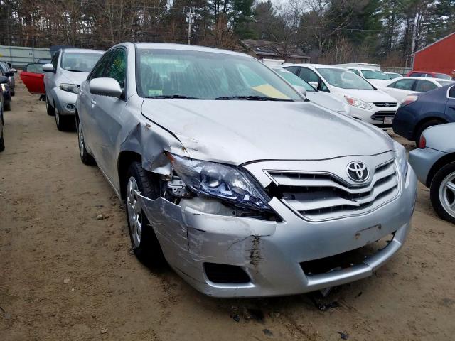 Toyota Camry base (2010)