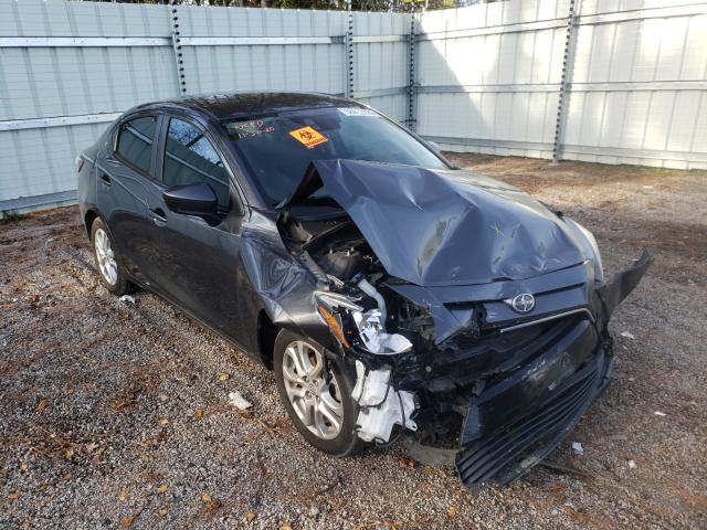 Toyota Scion ia (2016)