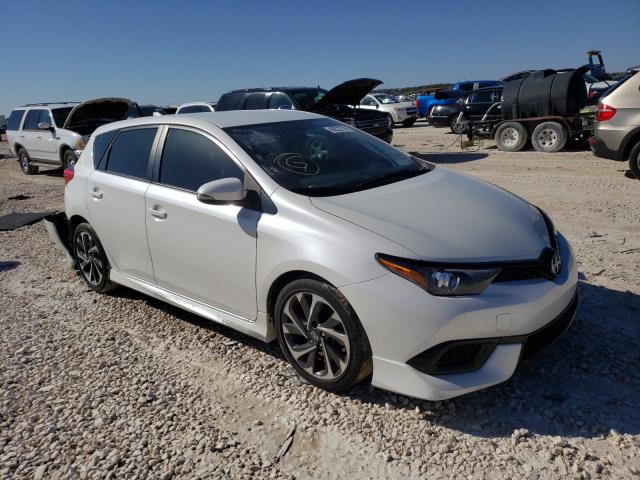 Toyota Scion im (2016)