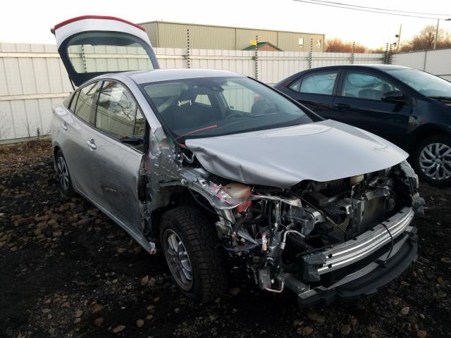 Toyota Prius prim (2018)