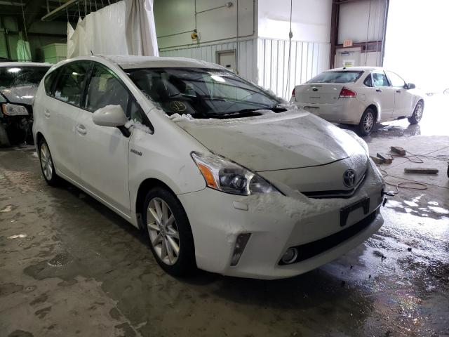 Toyota Prius v (2012)