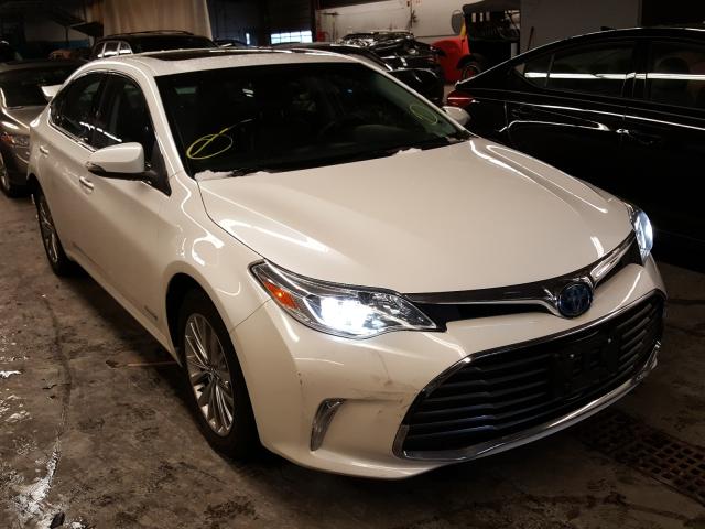 Toyota Avalon hyb (2016)