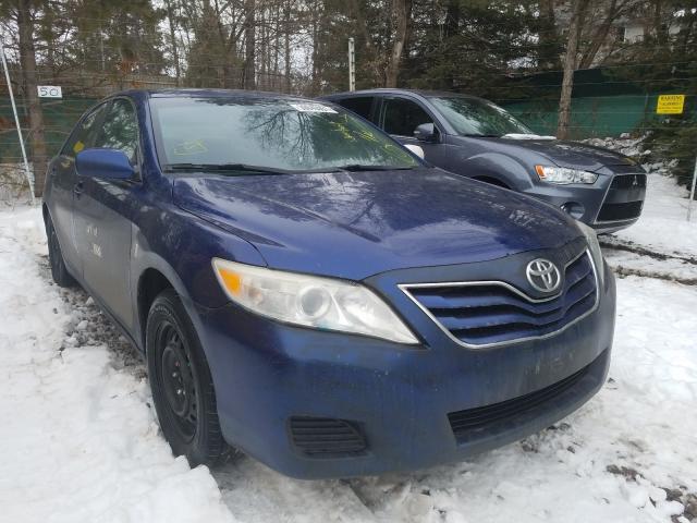Toyota Camry base (2011)