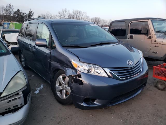 Toyota Sienna le (2017)