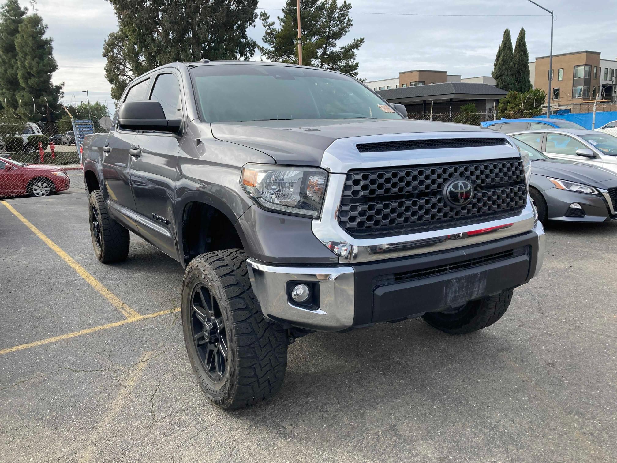 Toyota Tundra cre (2018)